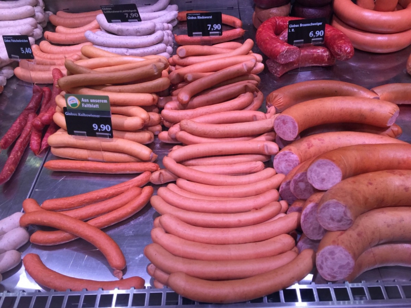 vente-NICE-min_sausages_meat_butchery-1069321